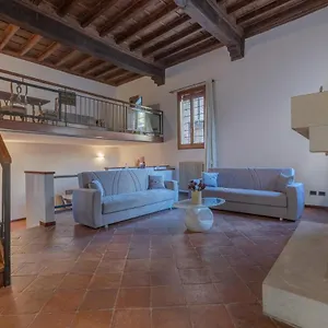 Exclusive Duplex In The Center X9! Appartamento